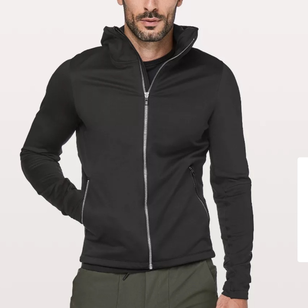 !!! SOLD !!! Medium Black Softshell Activewear Fleece Back Coat Full Zip